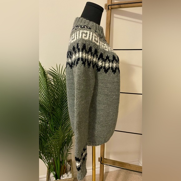 Grey, White & Black Nordic Pattern Fair Isle Sweater, Size Medium - Picture 4 of 8